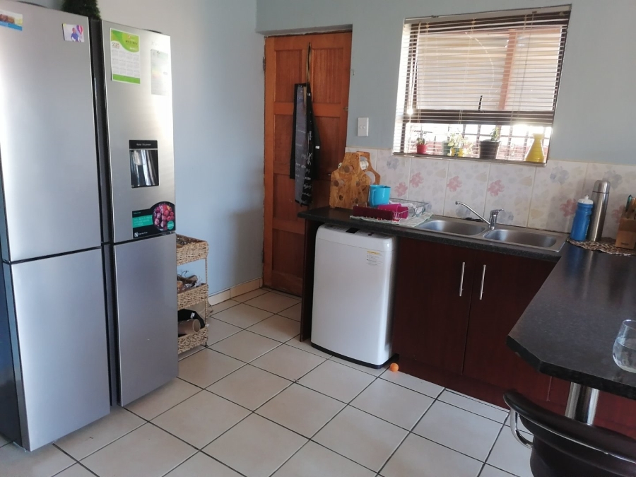 To Let 3 Bedroom Property for Rent in Vista Park Free State